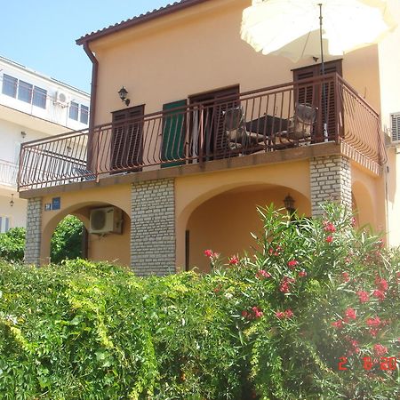 פרימוסטן Apartments Renata מראה חיצוני תמונה