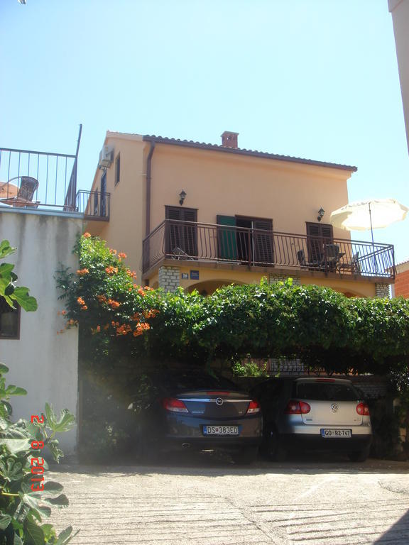 פרימוסטן Apartments Renata מראה חיצוני תמונה