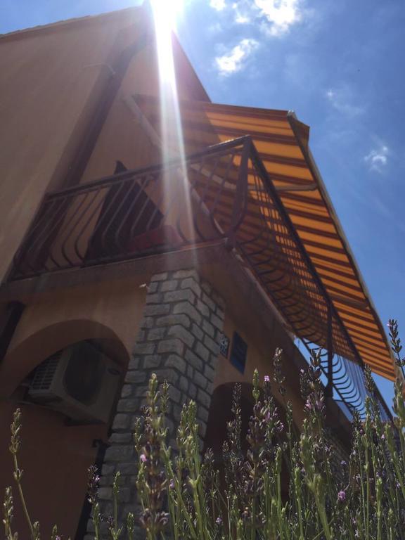 פרימוסטן Apartments Renata מראה חיצוני תמונה